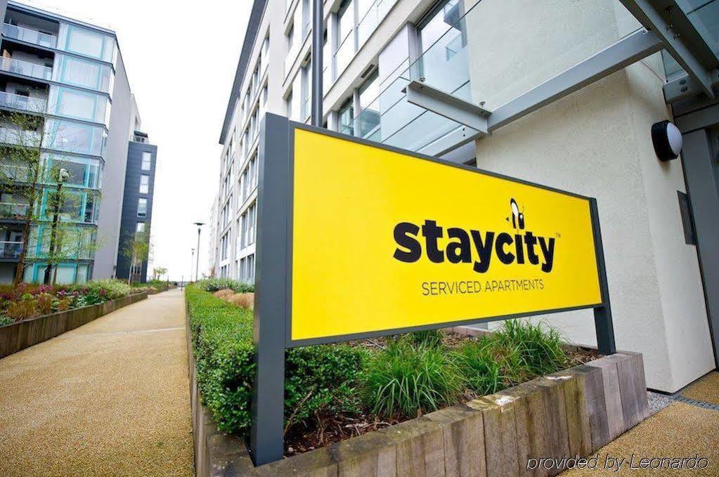 Staycity Aparthotels London Heathrow Hillingdon Exteriör bild